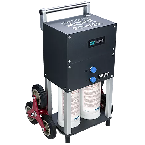 Установка AQA Therm MOVE POWER для деминерализации воды.